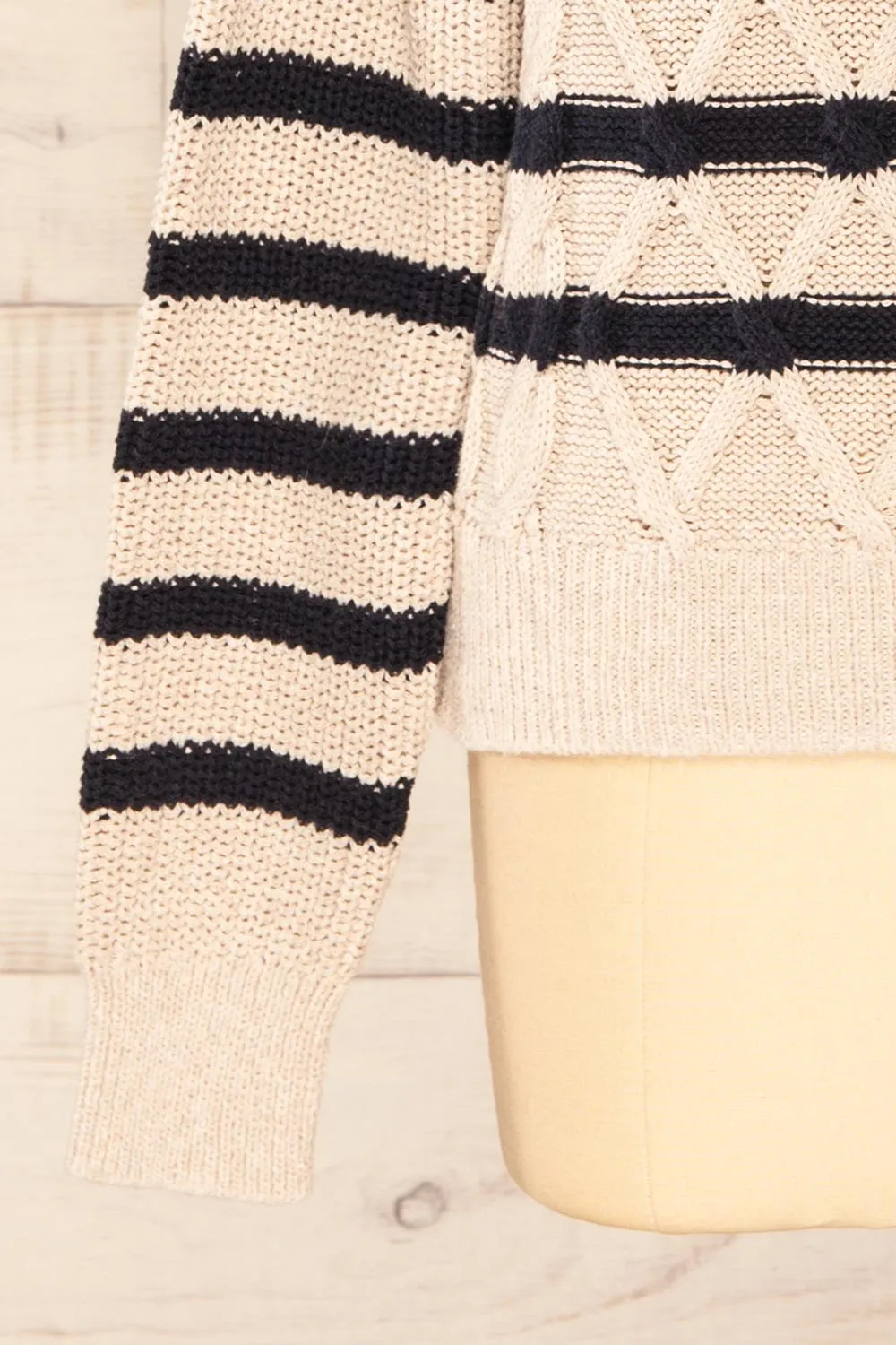 Algesiras Beige | Diamond Knit Striped Sweater