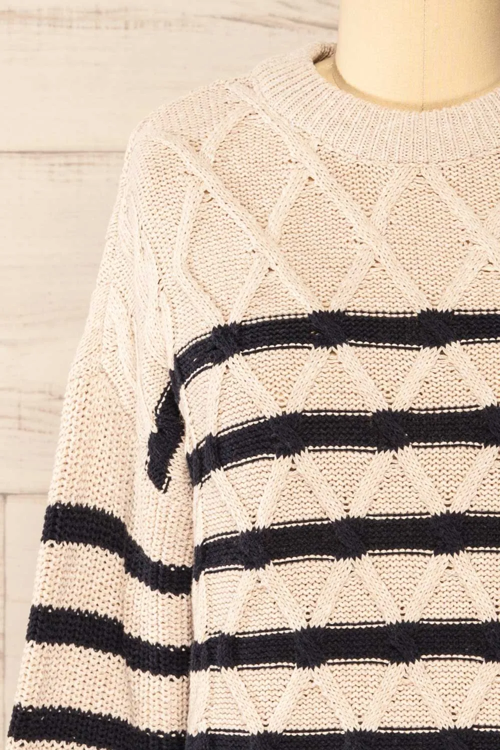 Algesiras Beige | Diamond Knit Striped Sweater