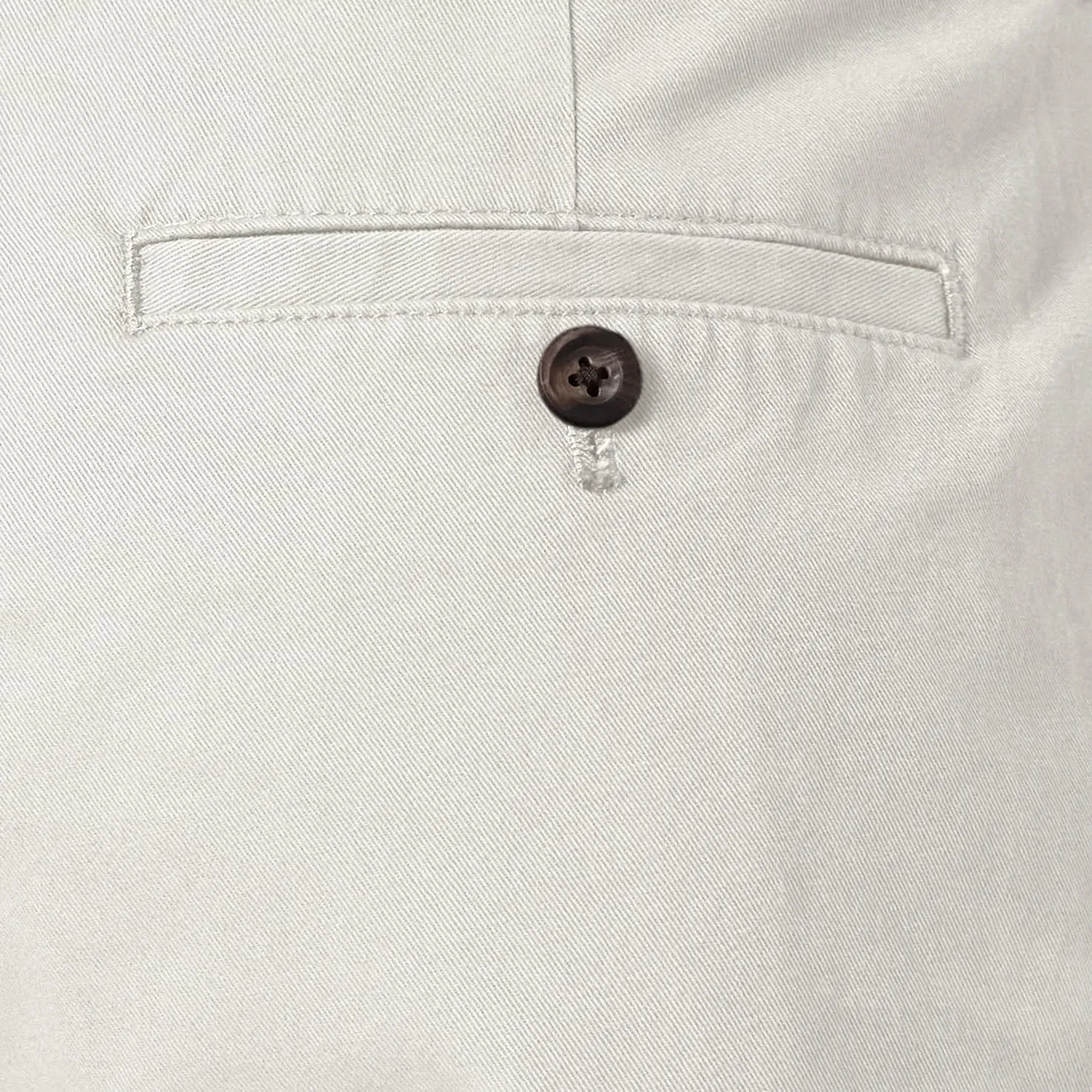 Amazon Essentials Men's Classic-Fit 7" Chino Shorts