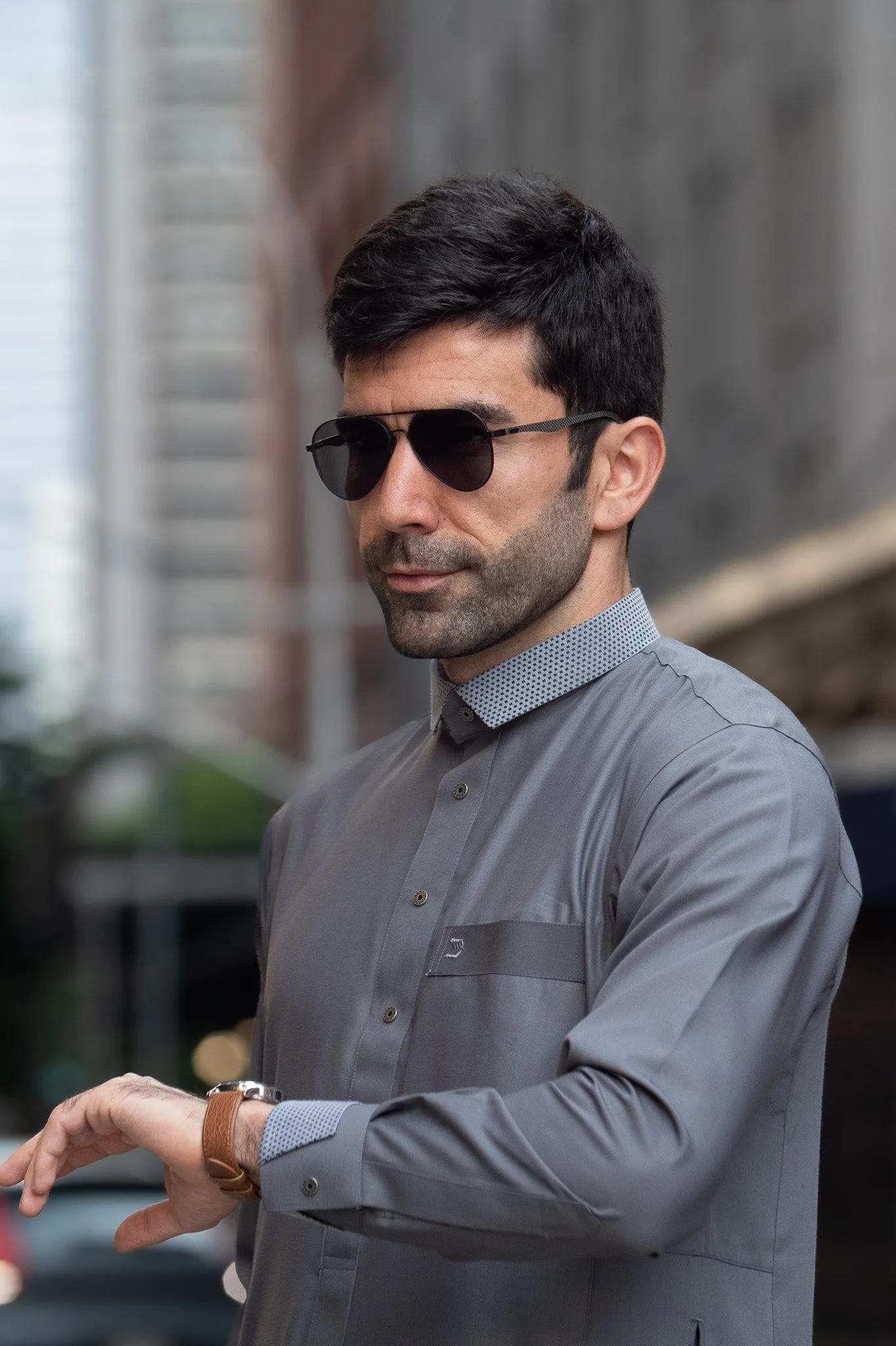 CEO Adult Thobe