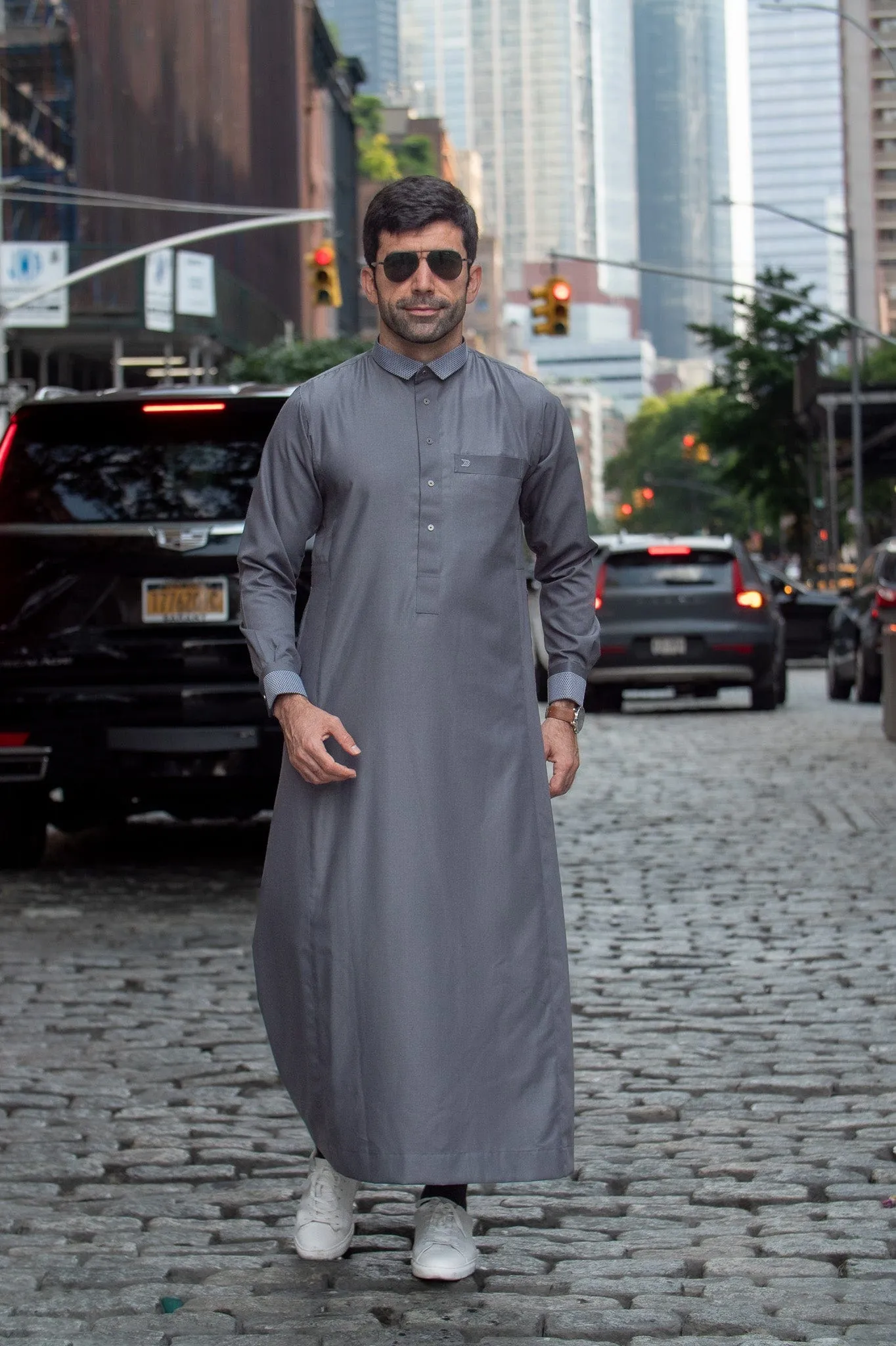 CEO Adult Thobe