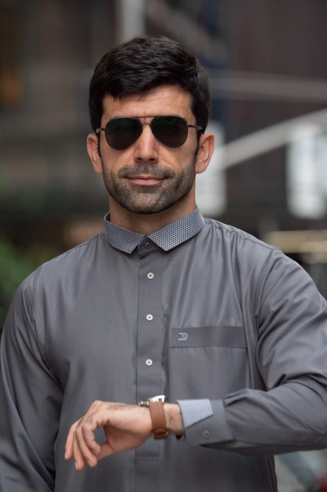 CEO Adult Thobe