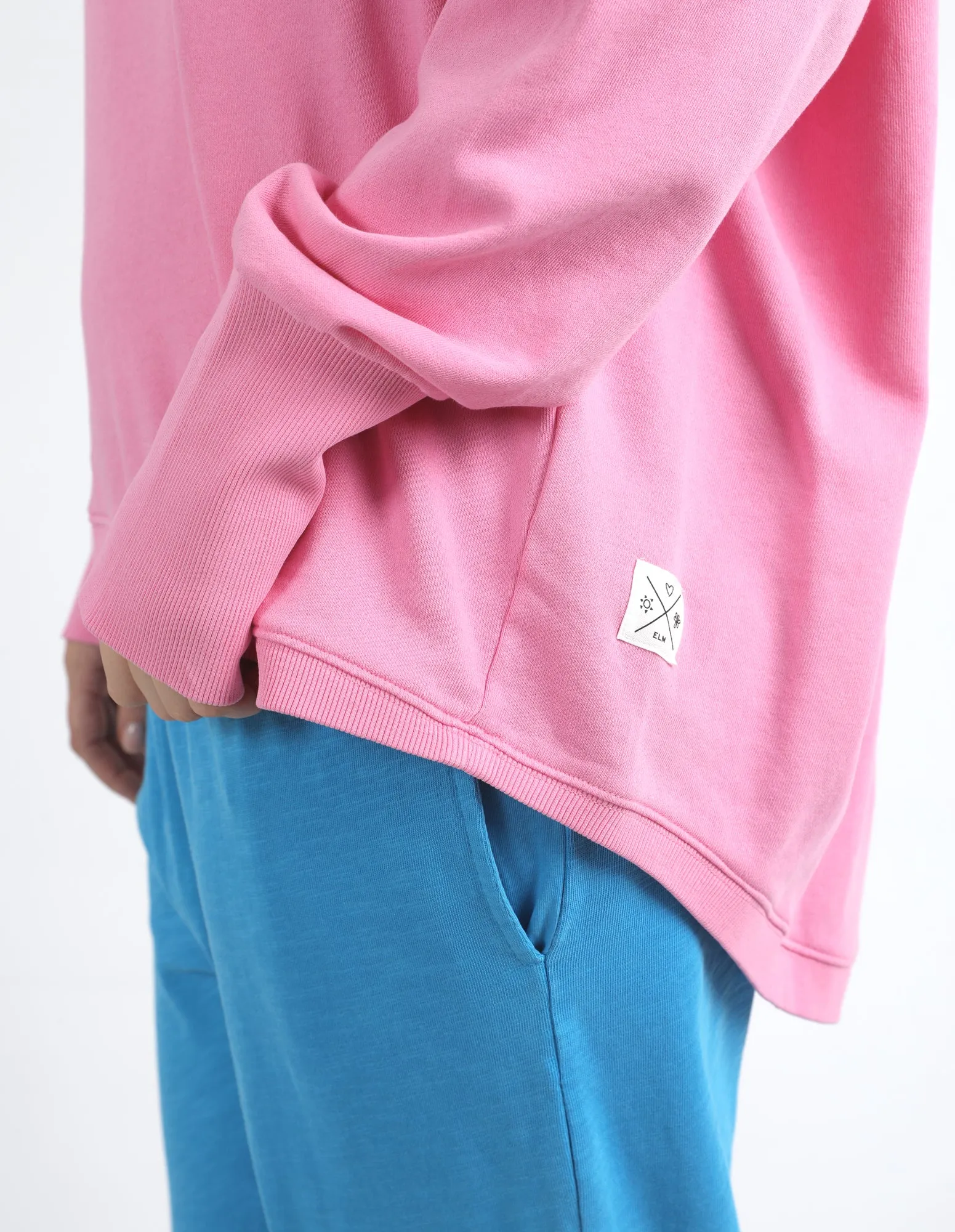 Divine Crew Strawberry Pink - Stylish and Comfortable Oversized T-Shirt for Trendy Casual Wear