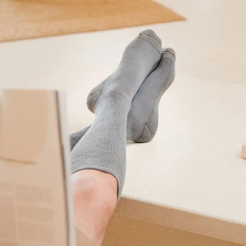 Gray Non-Binding Diabetic Thin Socks 4-Pack