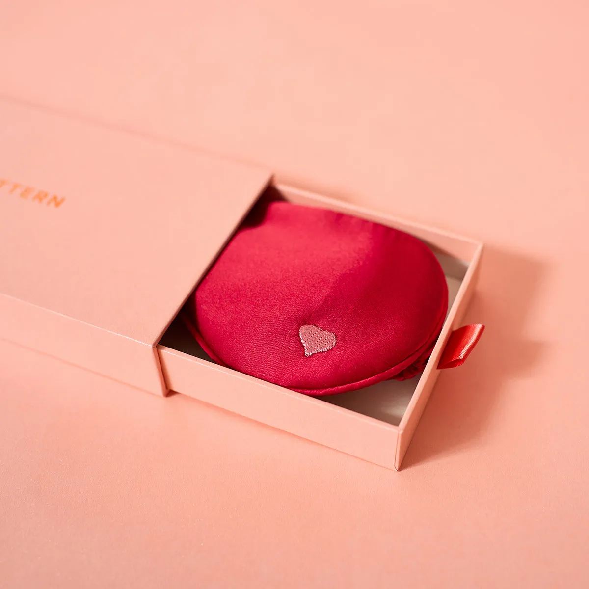 "Love Heart" Silk Sleep Eye Mask - Red