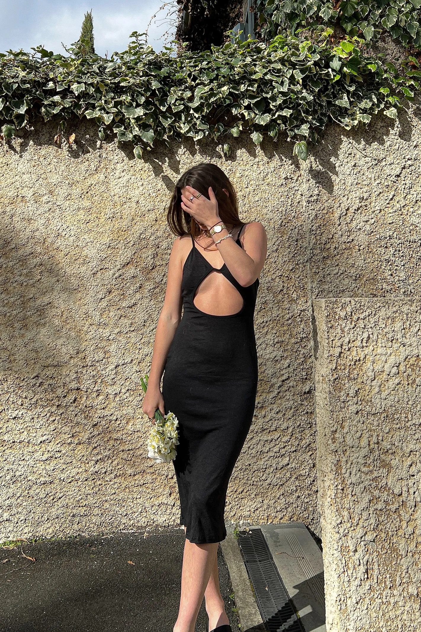 TAKE ME AWAY CUT-OUT DRESS / BLACK